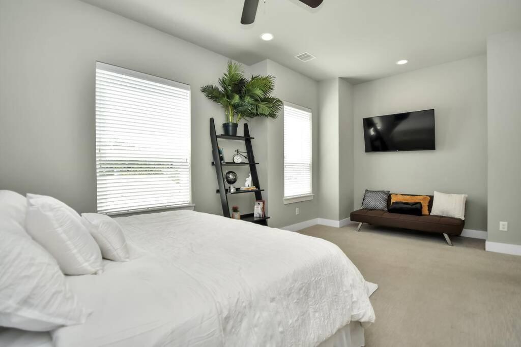 Amazing Rooftop! Downtown Skyline Views!!! Sleeps 15 Houston Zewnętrze zdjęcie