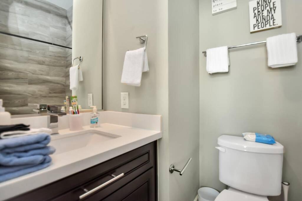 Amazing Rooftop! Downtown Skyline Views!!! Sleeps 15 Houston Zewnętrze zdjęcie