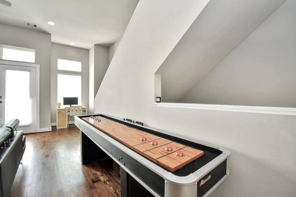 Amazing Rooftop! Downtown Skyline Views!!! Sleeps 15 Houston Zewnętrze zdjęcie